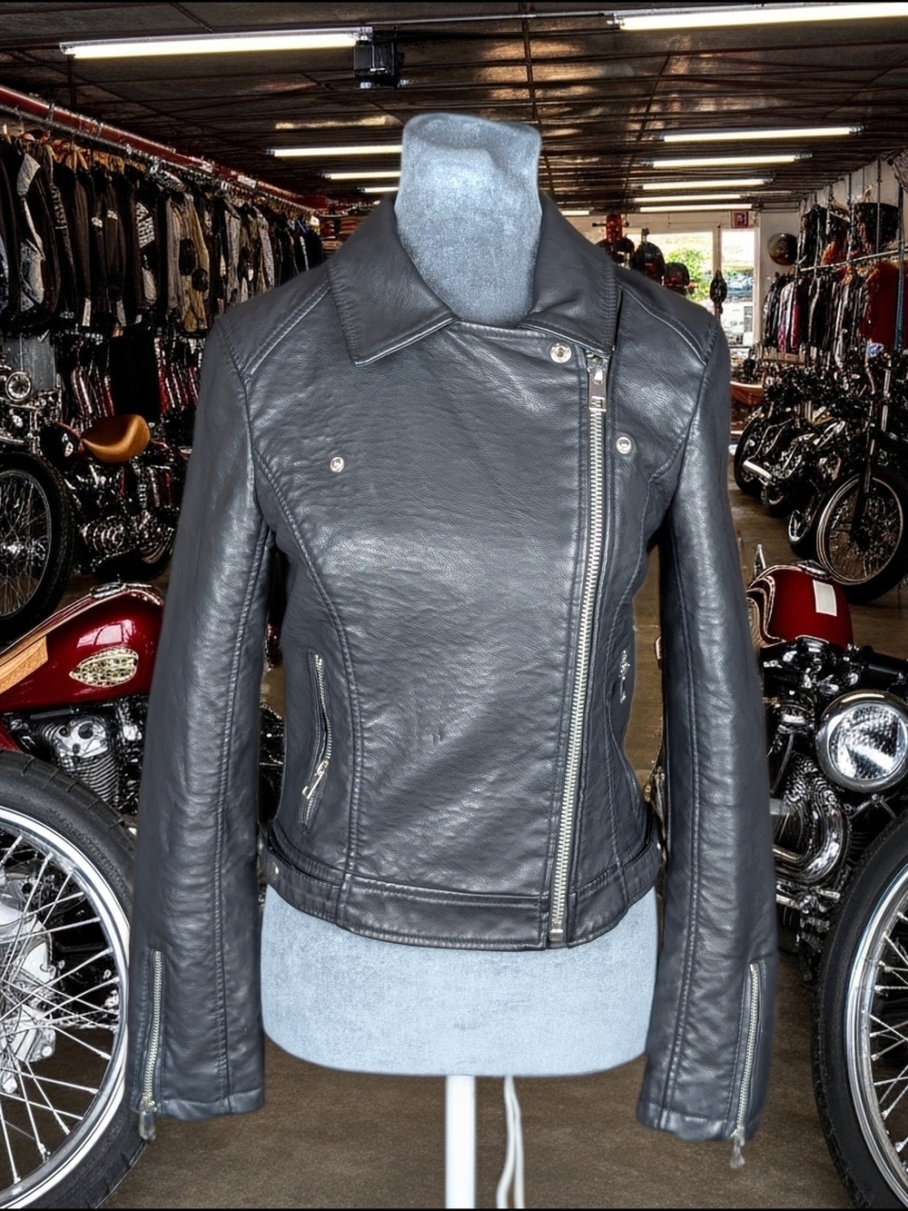 Forever 21 Faux Leather Women's Size Small Black Moto Jacket Full Zip Pockets